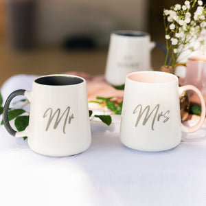 Mr & Mrs Mug Set